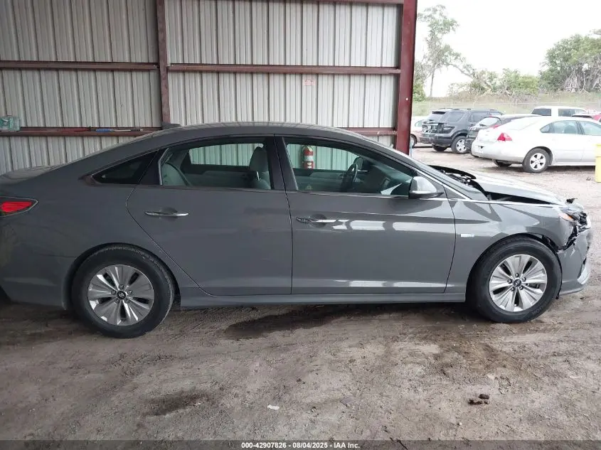 2019 HYUNDAI SONATA HYBRID SE