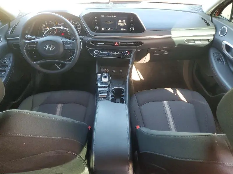 2022 HYUNDAI SONATA SE  