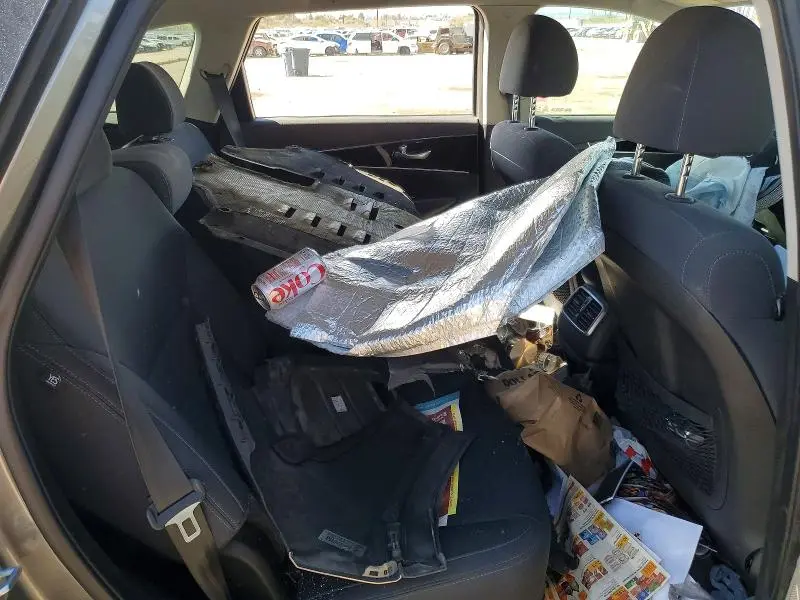 2019 KIA SORENTO LX V6  