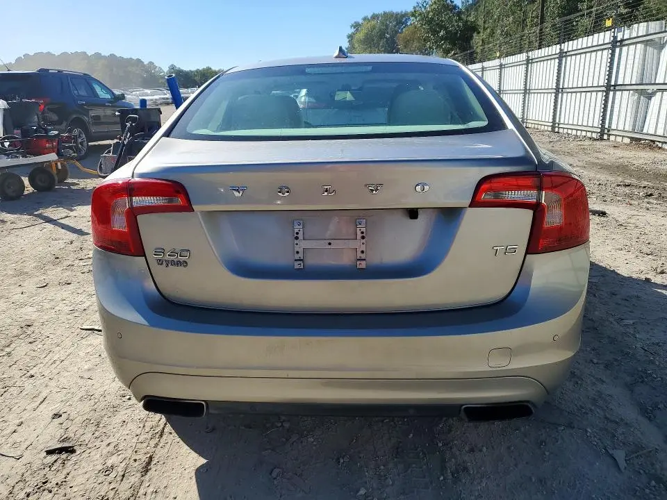 2016 VOLVO S60 PREMIER  