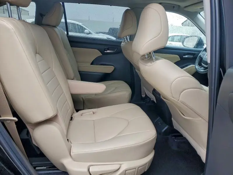 2023 TOYOTA HIGHLANDER L  