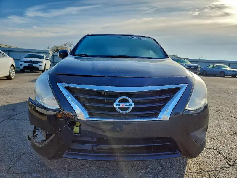 2018 NISSAN VERSA S  