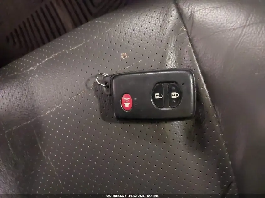 2011 TOYOTA PRIUS THREE
