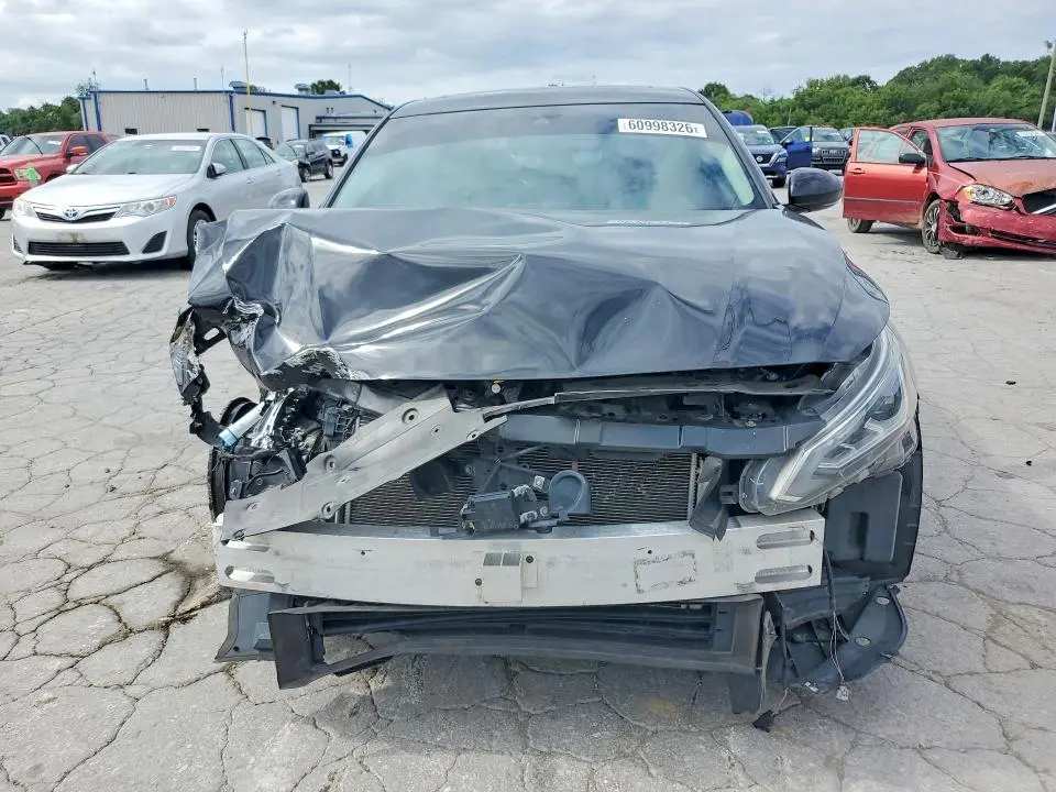 2019 NISSAN ALTIMA SV  