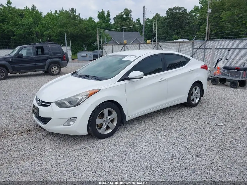 2013 HYUNDAI ELANTRA GLS