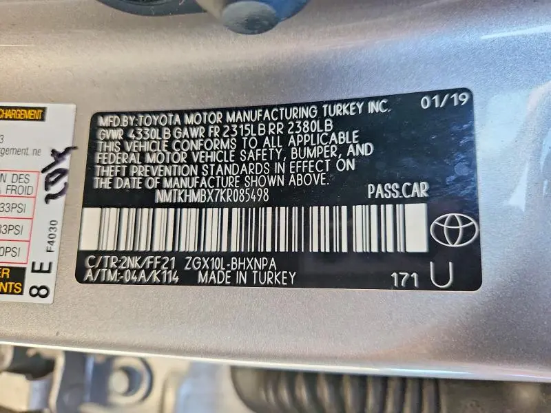 2019 TOYOTA C-HR XLE  