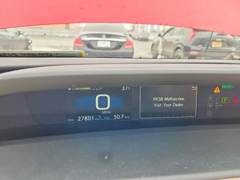 2022 TOYOTA PRIUS LE AWD-E  