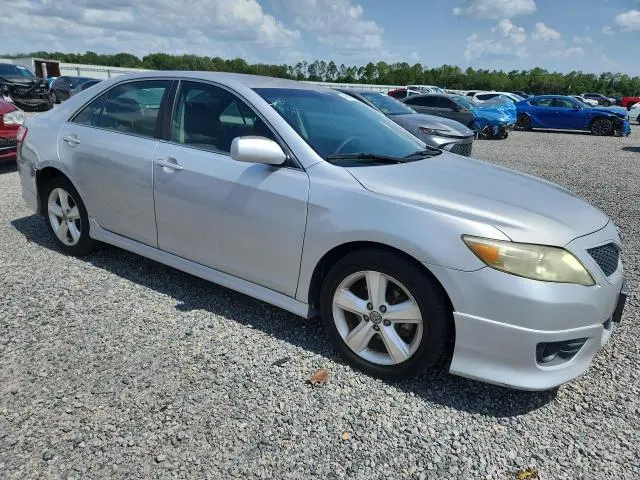 2011 TOYOTA CAMRY SE  