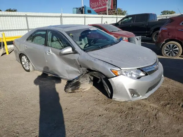 2014 TOYOTA CAMRY SE  