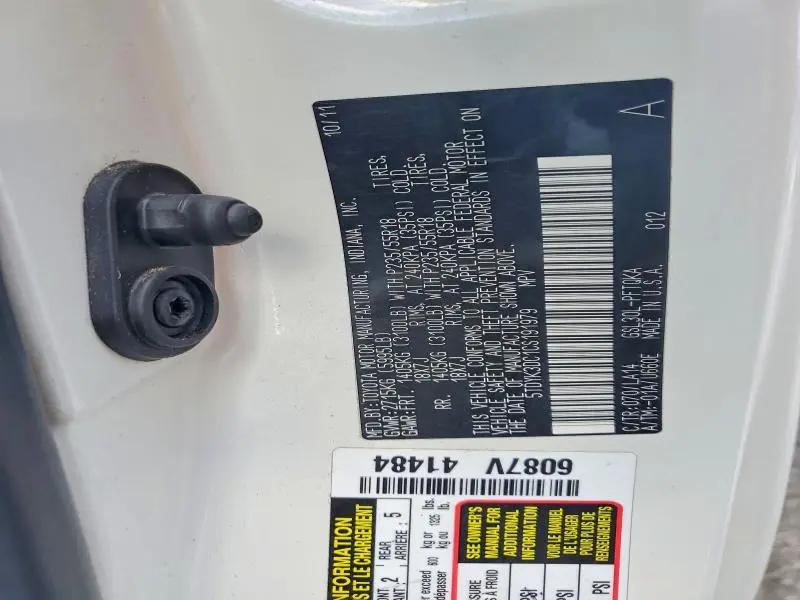 2012 TOYOTA SIENNA XLE 8-PASSENGER  