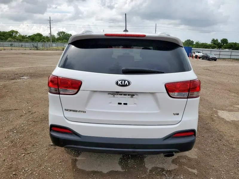 2018 KIA SORENTO LX  