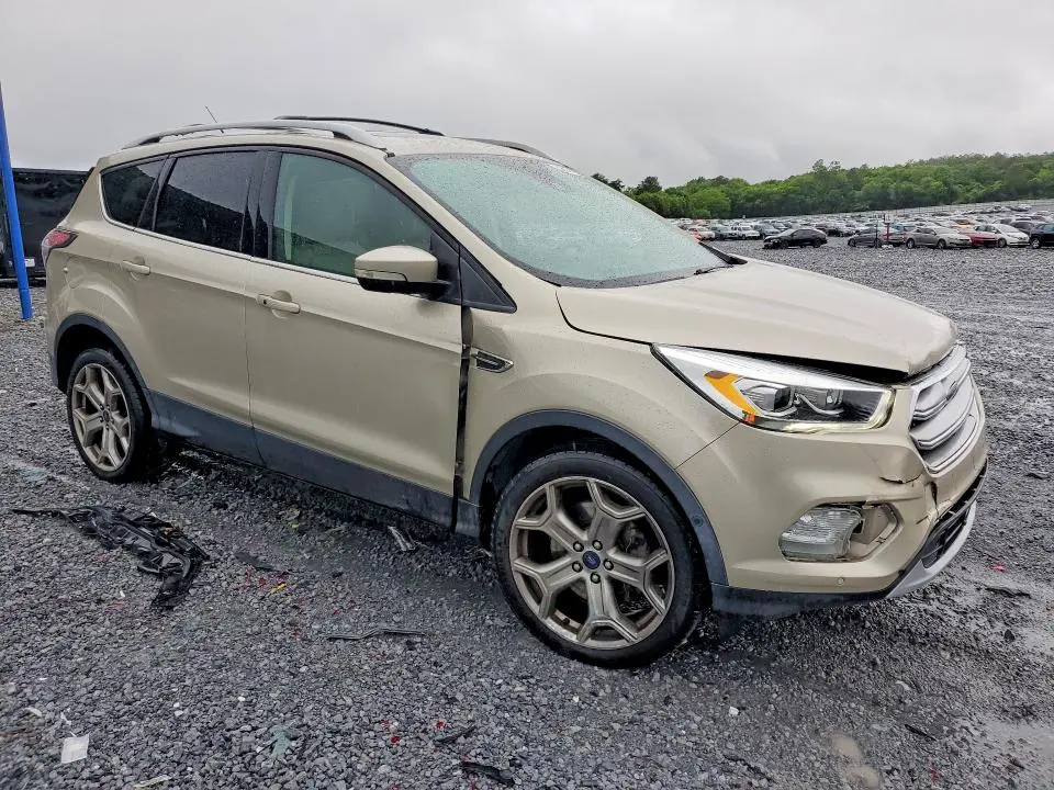 2017 FORD ESCAPE TITANIUM  