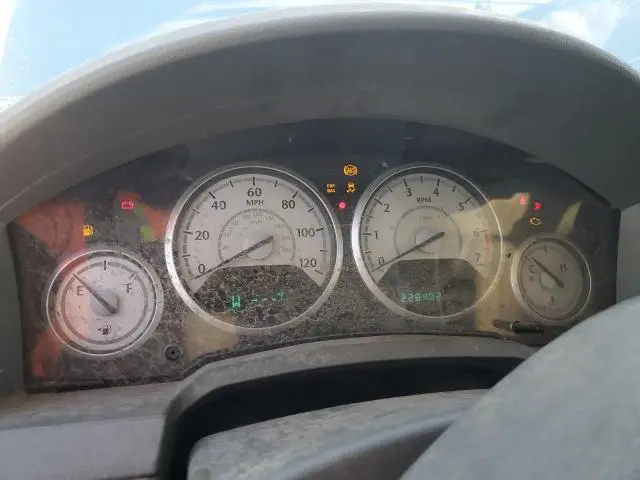 2010 CHRYSLER TOWN & COUNTRY TOURING  