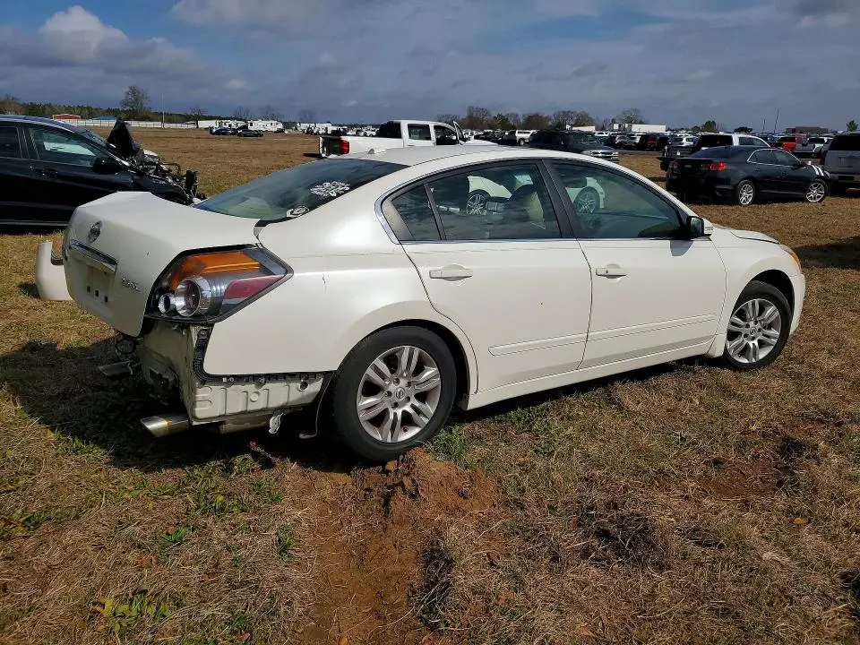 2011 NISSAN ALTIMA BASE  
