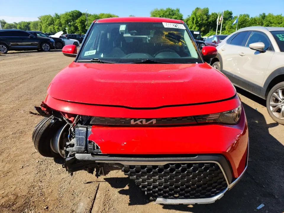 2024 KIA SOUL LX  