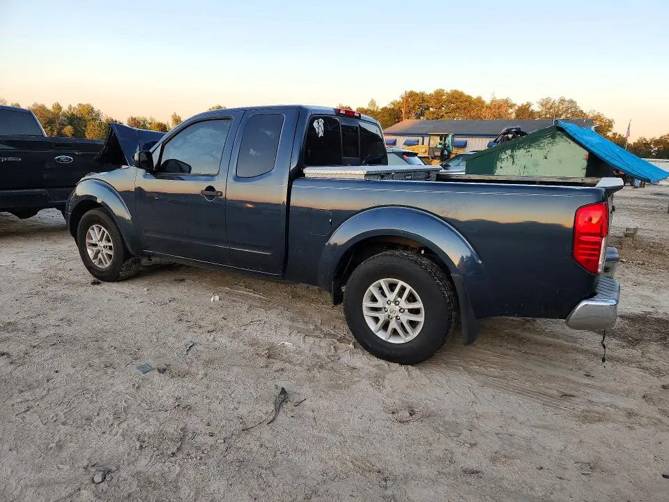 2017 NISSAN FRONTIER SV  