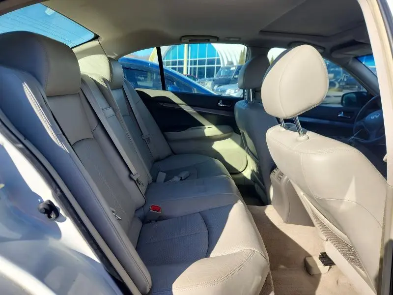 2015 INFINITI Q40   