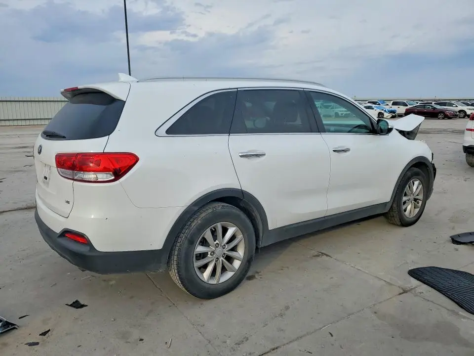 2017 KIA SORENTO LX V6  