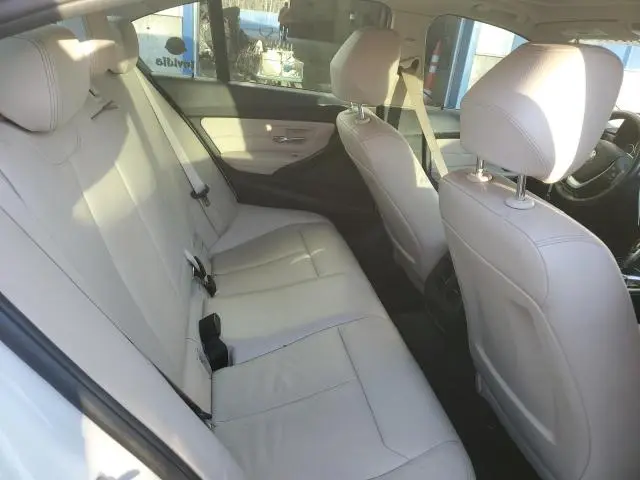 2013 BMW 320 I XDRIVE  