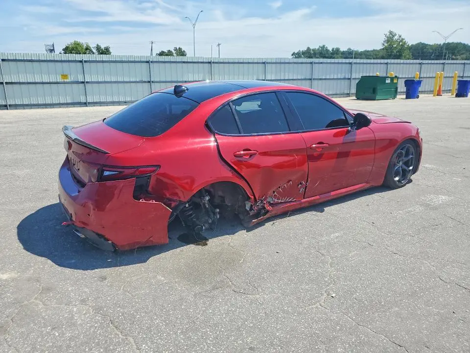 2017 ALFA ROMEO GIULIA TI  