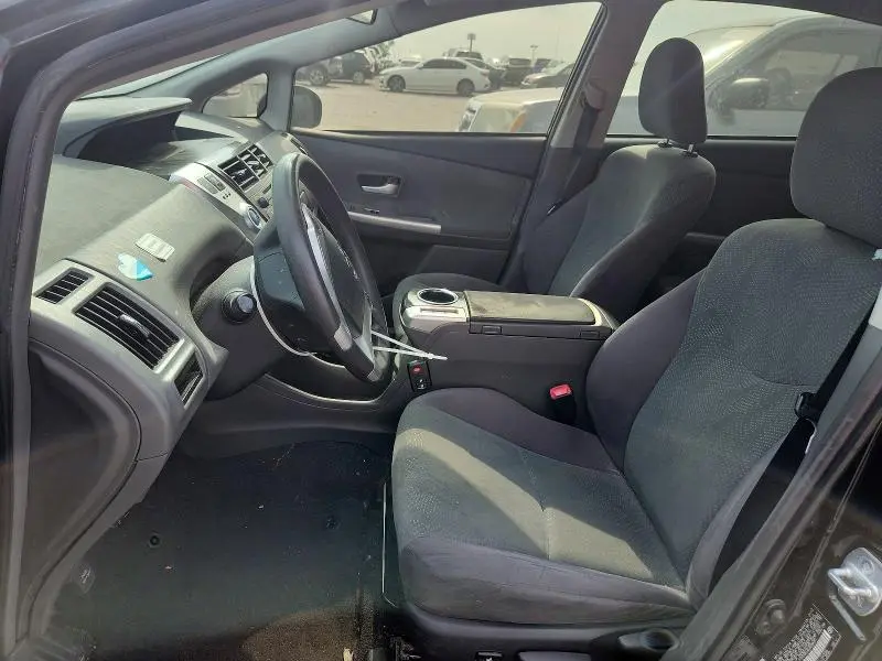 2013 TOYOTA PRIUS V TWO  