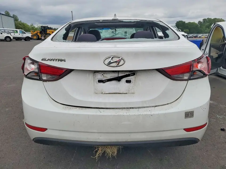 2015 HYUNDAI ELANTRA SE  