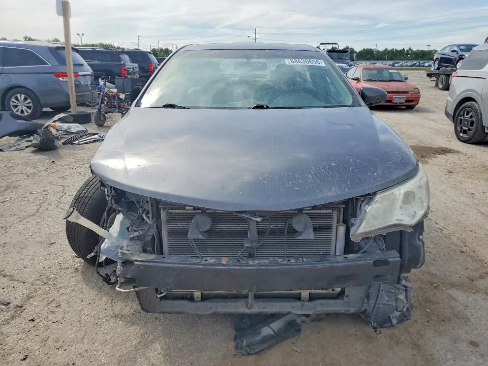 2013 TOYOTA CAMRY XLE V6  