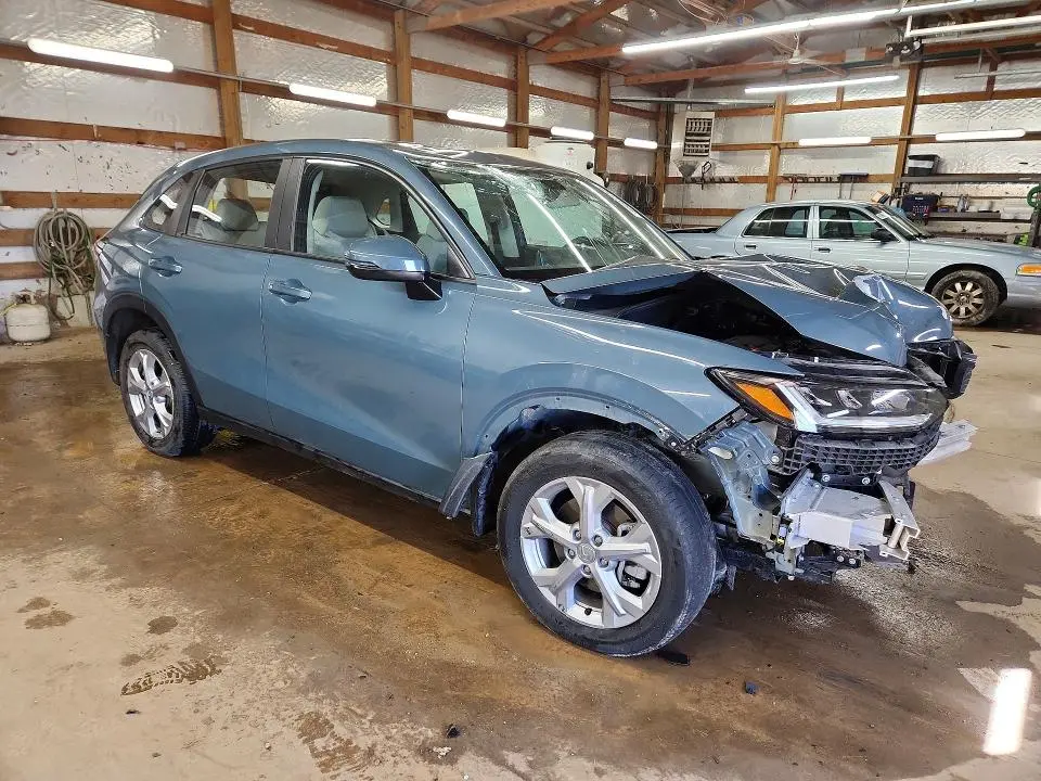 2024 HONDA HR-V LX  