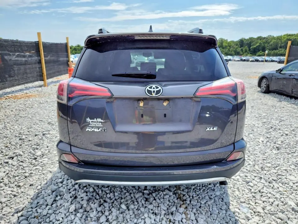 2017 TOYOTA RAV4 XLE  