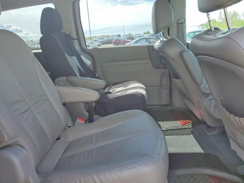 2012 KIA SEDONA EX  
