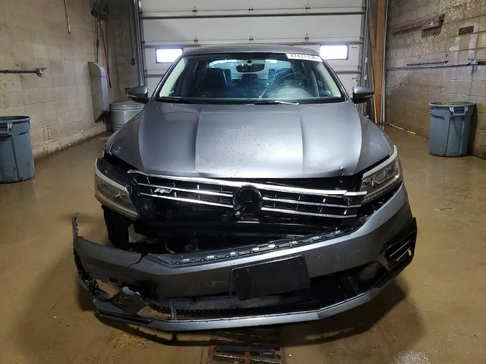 2018 VOLKSWAGEN PASSAT S  