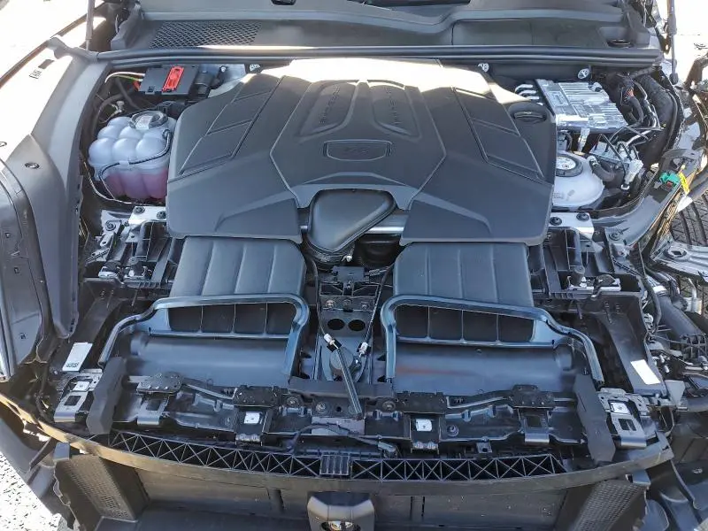 2025 PORSCHE CAYENNE SE HYBRID  