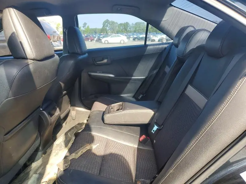 2014 TOYOTA CAMRY SE  