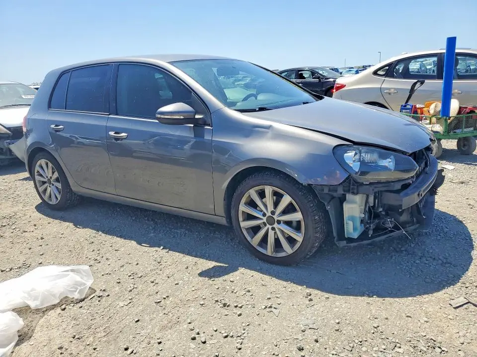 2014 VOLKSWAGEN GOLF   