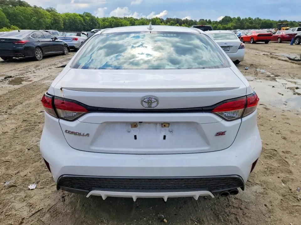 2020 TOYOTA COROLLA SE  