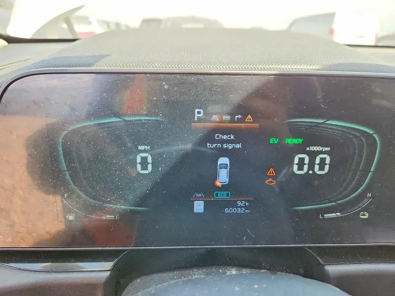 2023 KIA NIRO EX  