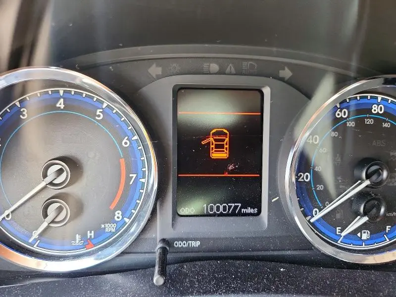 2019 TOYOTA COROLLA LE  
