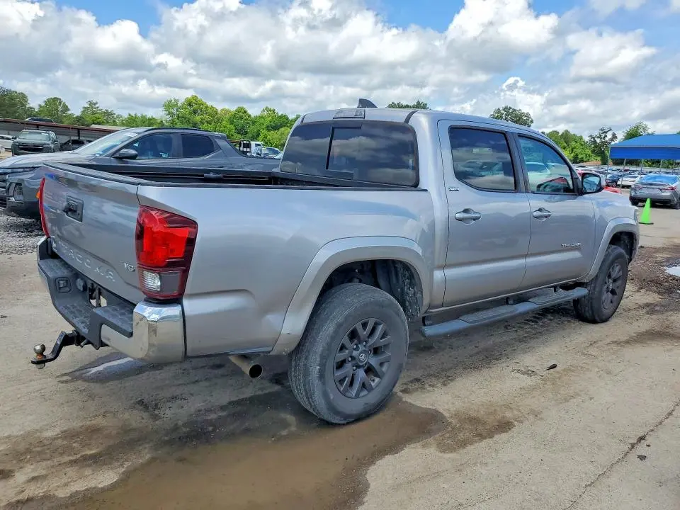 2020 TOYOTA TACOMA SR5 V6  