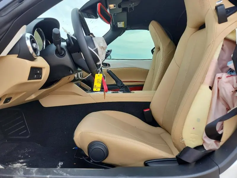 2025 MAZDA MX-5 MIATA GRAND TOURING  