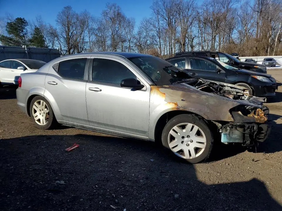 2014 DODGE AVENGER SE  