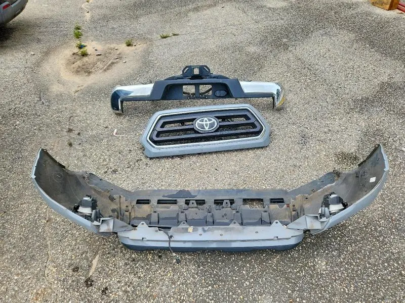 2021 TOYOTA TACOMA SR5 V6  