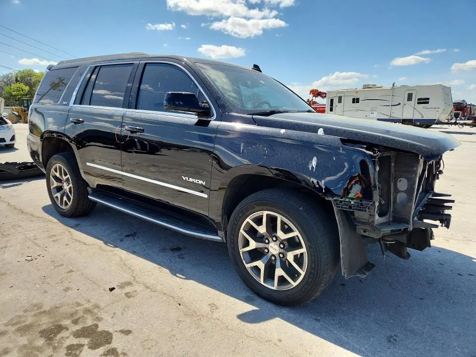 2017 GMC YUKON SLT  