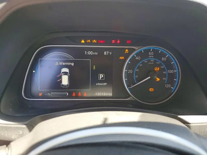 2025 NISSAN LEAF S  