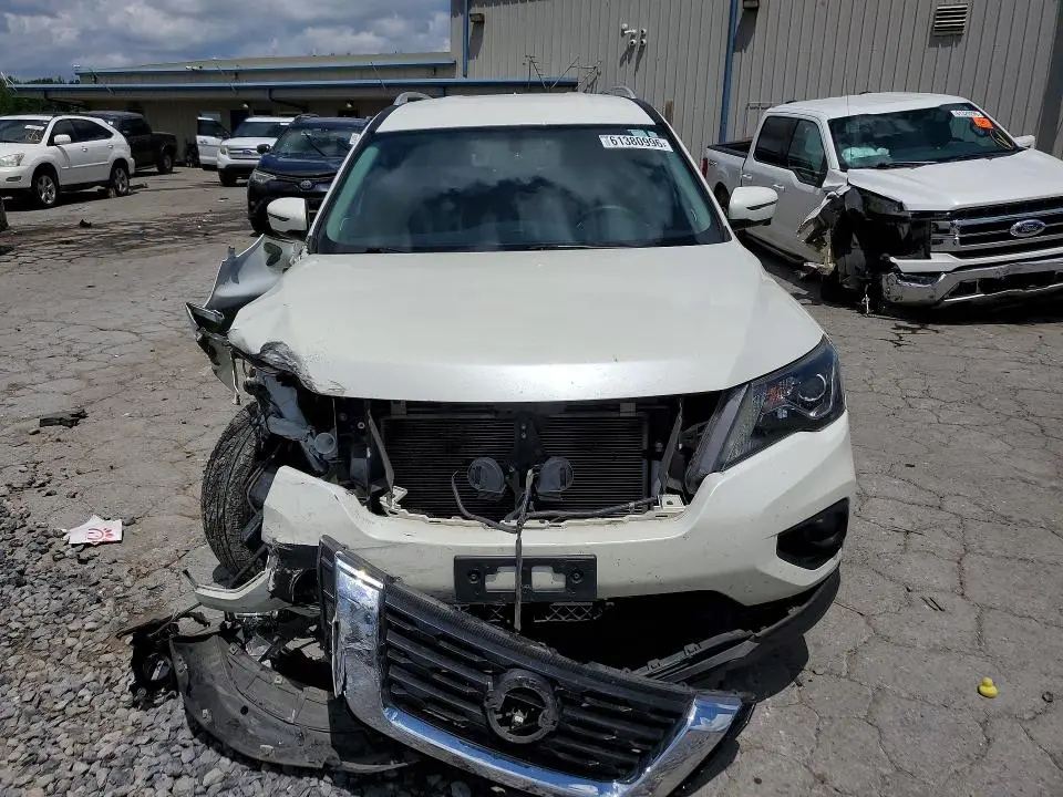 2017 NISSAN PATHFINDER SL  