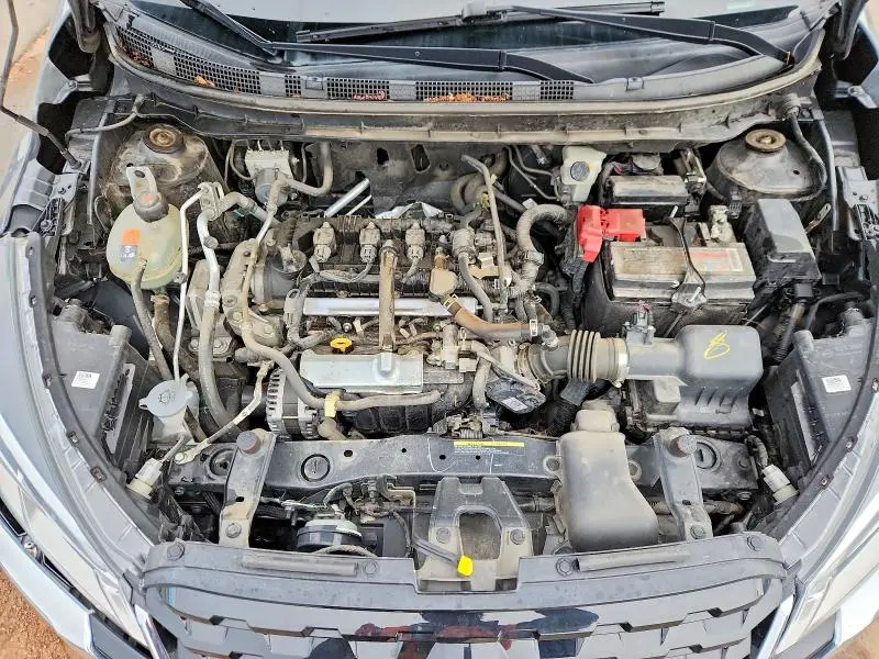 2021 NISSAN KICKS SV  