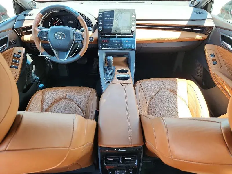 2019 TOYOTA AVALON LIMITED  