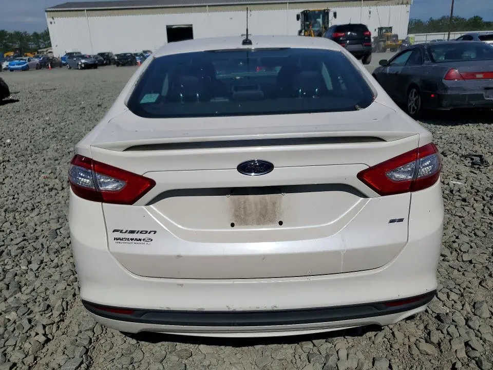 2014 FORD FUSION SE  
