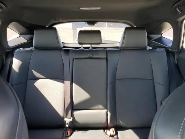 2022 TOYOTA VENZA LE  