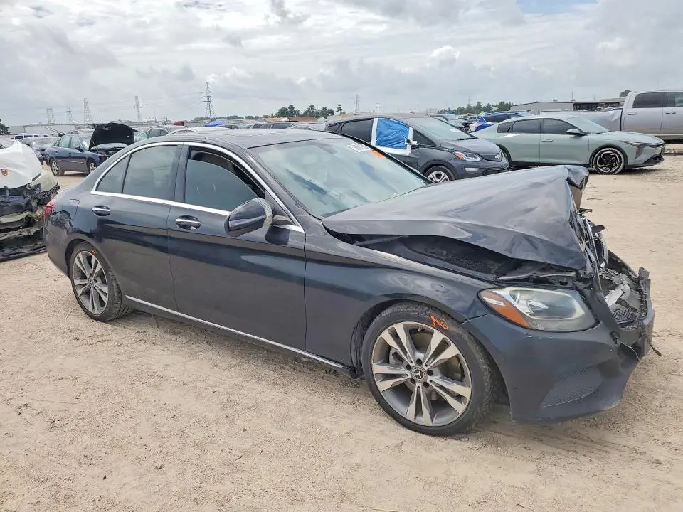 2018 MERCEDES-BENZ C 300  