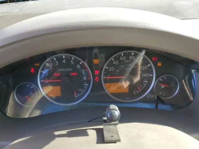 2010 NISSAN PATHFINDER S  